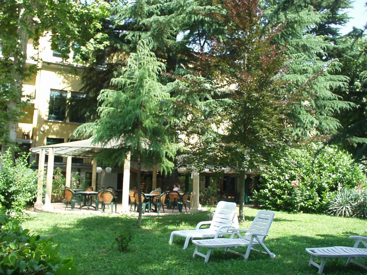 Hotel Salus Salice Terme Exteriör bild
