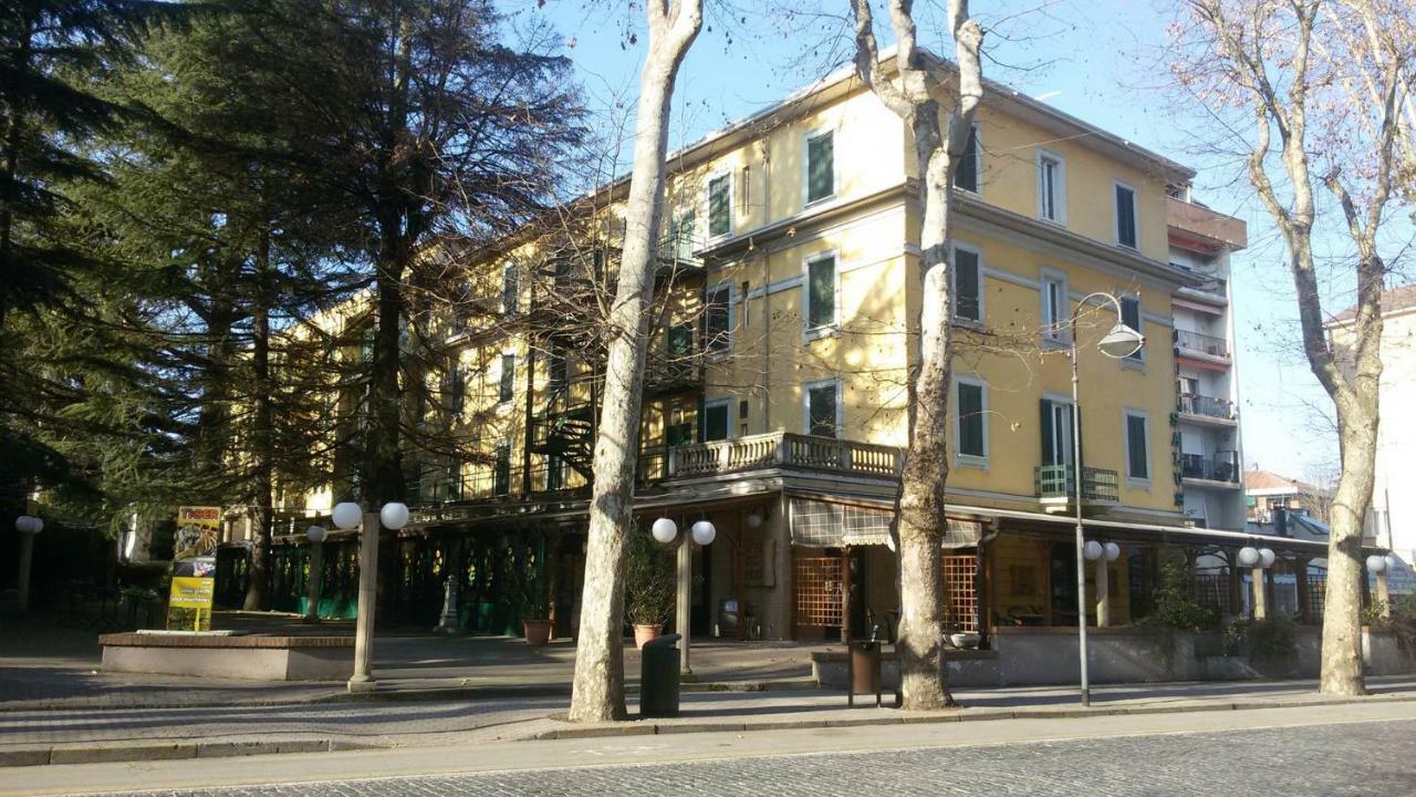 Hotel Salus Salice Terme Exteriör bild
